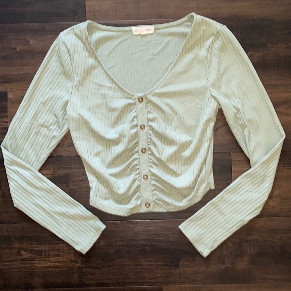 Dry goods top